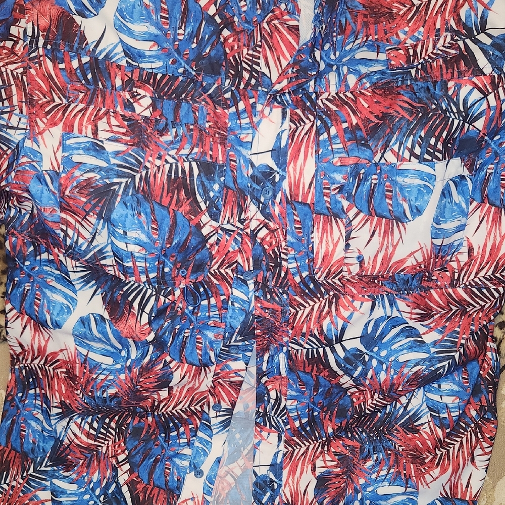 Tropical Leaf Print Button-Up in Blue & Red Mens Reel Legends Fishing Shirt Larg